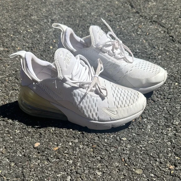 Nike White Air Max 270 Sneakers size 4Y big kids - Back to school - Picture 1 of 9